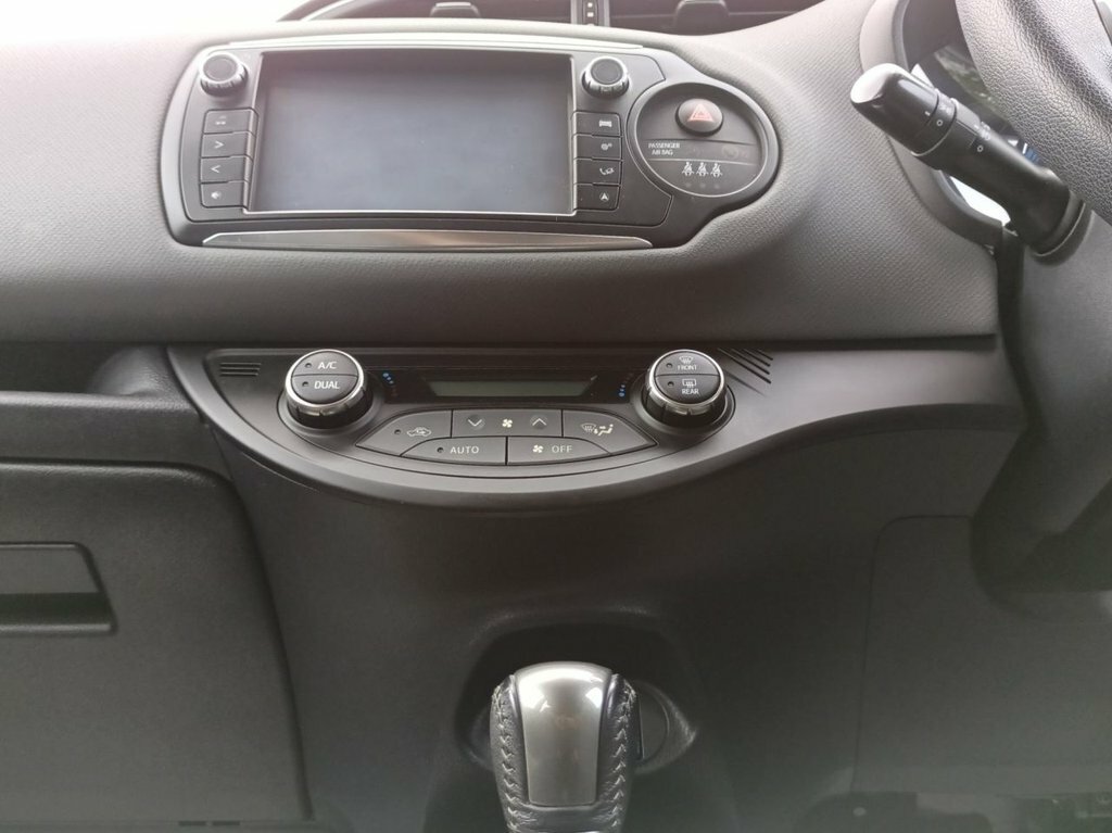 Toyota Yaris Hatchback Red #19