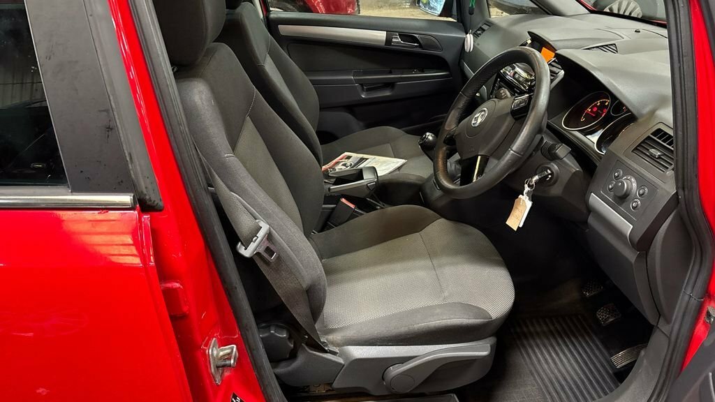 Vauxhall Zafira 1.7 Cdti Ecoflex Design Mpv Euro Red #6