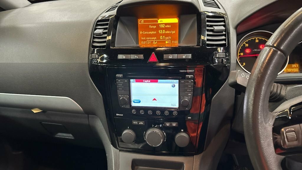 Vauxhall Zafira Mpv White #8