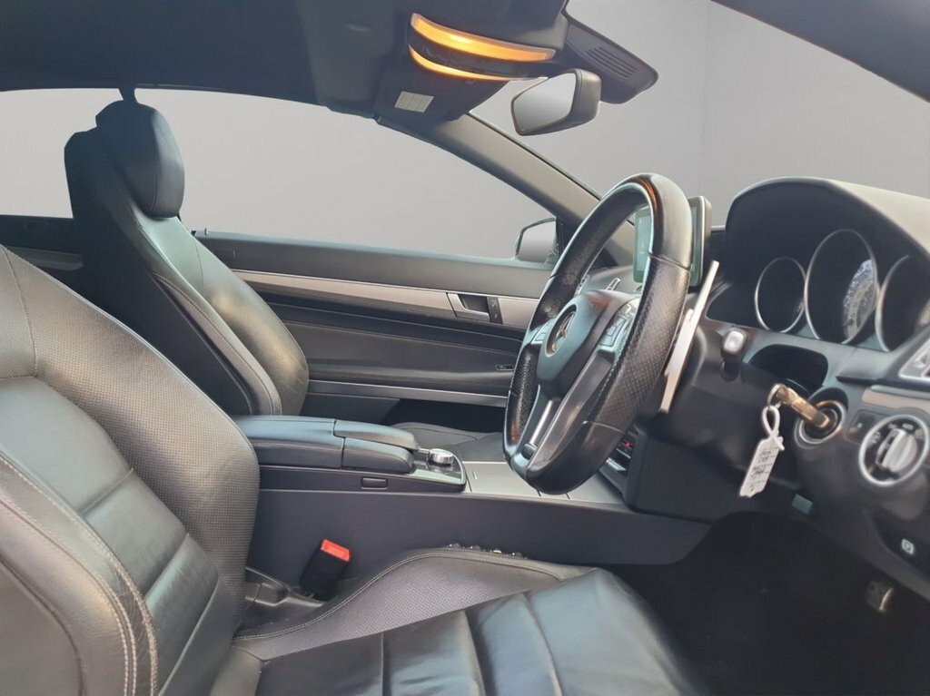 Mercedes-Benz E Class 2.1 E250 Cdi Amg Sport Cabriolet G-tron White #4