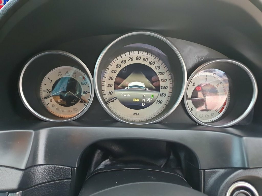 Mercedes-Benz E Class 2.1 E250 Cdi Amg Sport Cabriolet G-tron White #5
