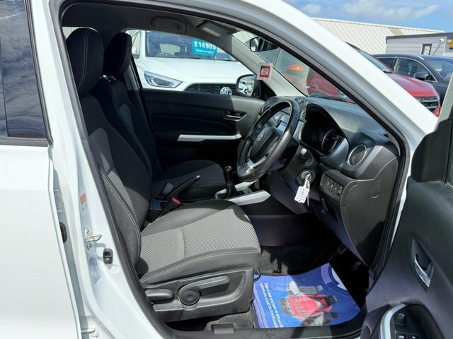 Suzuki Vitara Sz-t Suv WD65FPK White #4