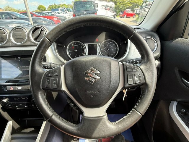 Suzuki Vitara Sz-t Suv WD65FPK White #6