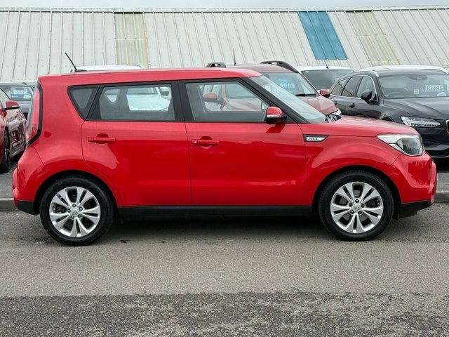 Kia Soul Crdi Connect Plus Suv Red #2