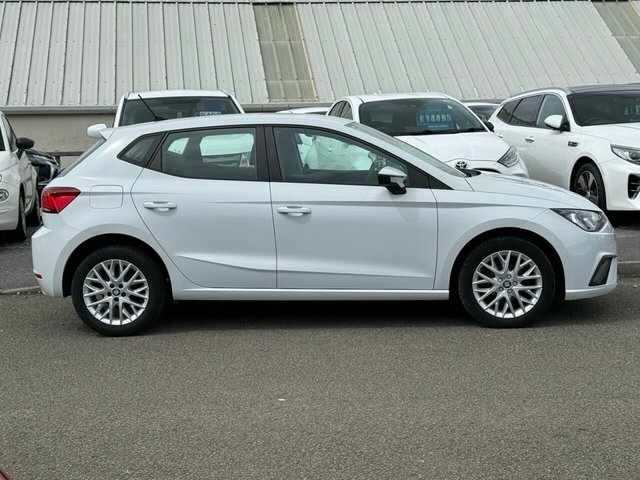 Seat Ibiza Mpi Se Technology Hatchback White #2