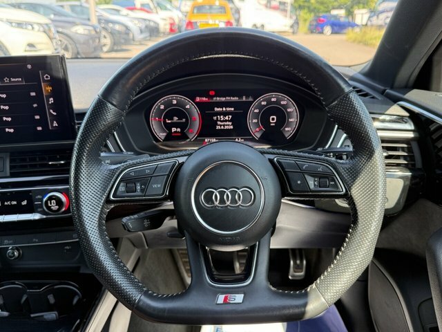 Audi A4 Avant Tdi 40 Black Edition LR70FGU Blue #6