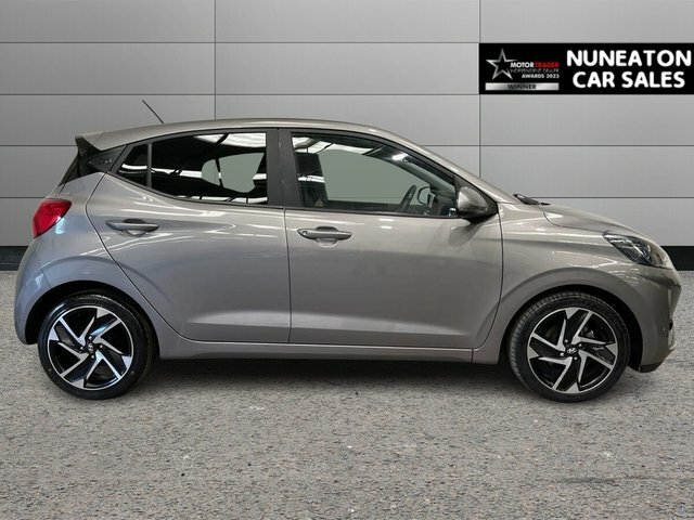 Hyundai I10 1.0 Premium Hatchback Euro 6 S GD69XJN Brown #2