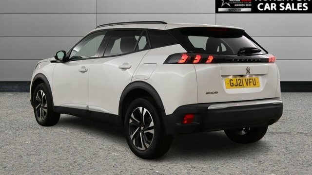Peugeot 2008 1.2 Puretech Allure Premium Suv GJ21VFU White #5