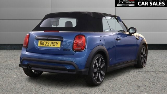 Mini Convertible 1.5 Cooper Exclusive Convertible Steptr Blue #2
