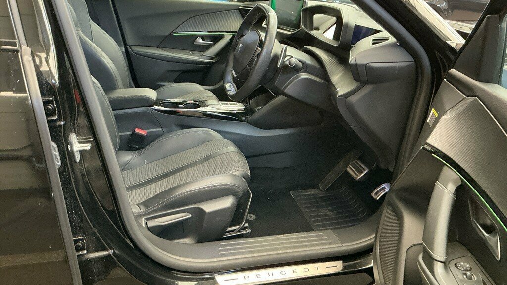 Peugeot 2008 1.2 Puretech Active Blue #24