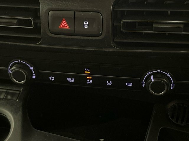 Vauxhall Combo Life 1.5 Turbo D 130 Energy Grey #15