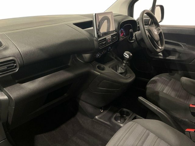 Vauxhall Combo Life 1.5 Turbo D 130 Energy Grey #13