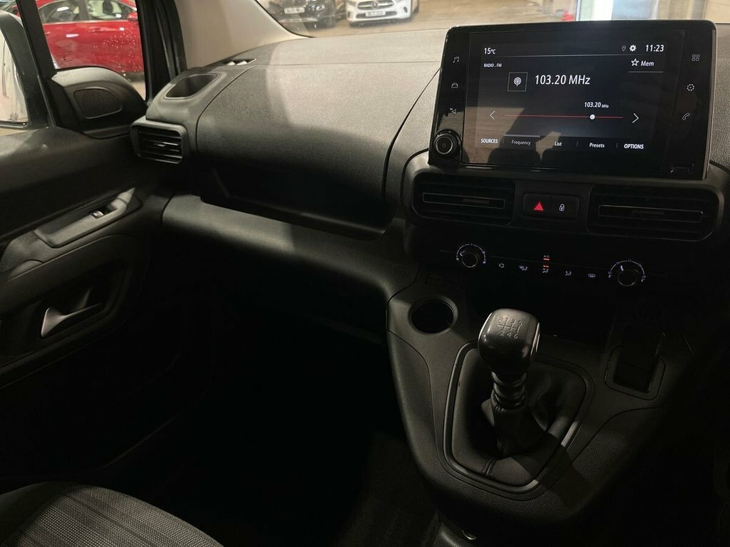 Vauxhall Combo Life 1.5 Turbo D 130 Energy Grey #39
