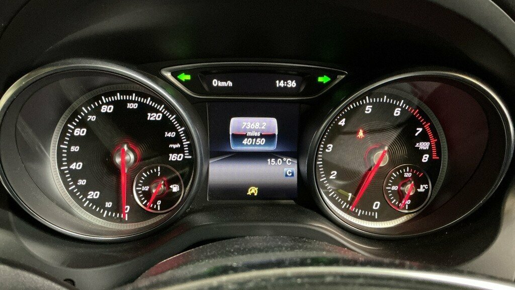 Mercedes-Benz CLA Class Cla 180 Amg Line Premium Plus Tip White #24