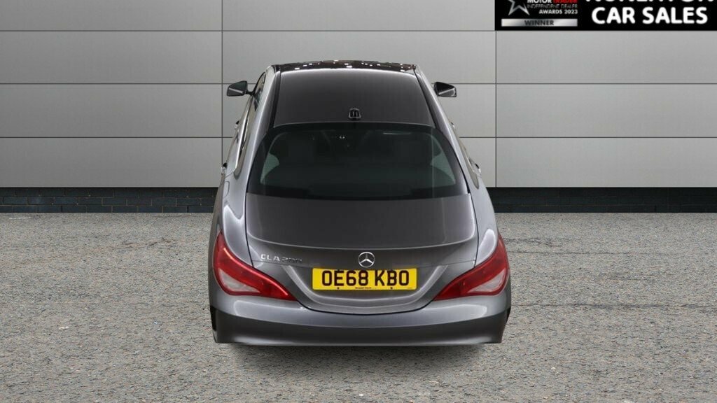 Mercedes-Benz CLA Class Cla 180 Amg Line Premium Plus Tip White #17