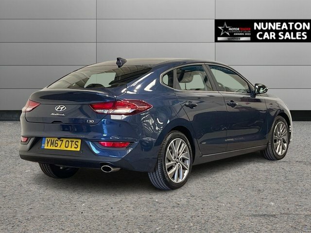 Hyundai I30 1.4 T-gdi Se Nav Fastback Dct Euro 6 S Blue #3