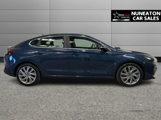 Hyundai I30 1.4 T-gdi Se Nav Fastback Dct Euro 6 S Blue #2