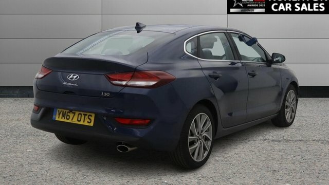 Hyundai I30 1.4 T-gdi Se Nav Fastback Dct Euro 6 S Blue #3