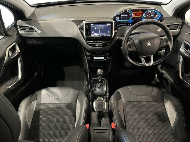 Peugeot 2008 1.2 Puretech Active Euro 6 Black #10