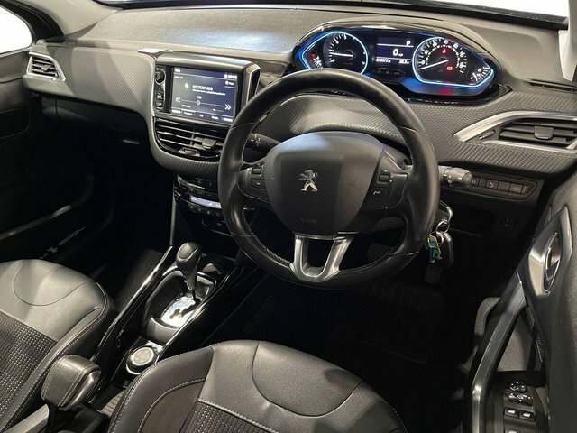 Peugeot 2008 1.2 Puretech Active Euro 6 Black #9
