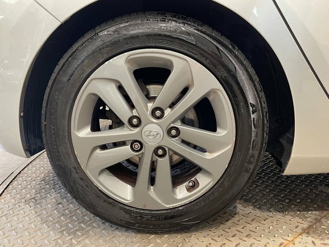 Hyundai I30 1.6 Crdi Blue Drive Se Dct Euro 6 Ss Black #25