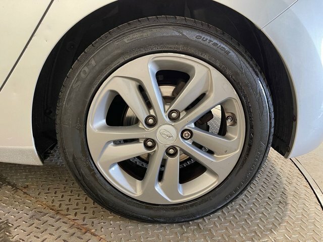 Hyundai I30 1.6 Crdi Blue Drive Se Dct Euro 6 Ss Black #23
