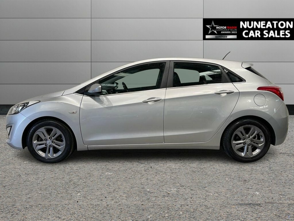 Hyundai I30 1.6 Crdi Blue Drive Se Dct Euro 6 Ss Black #31
