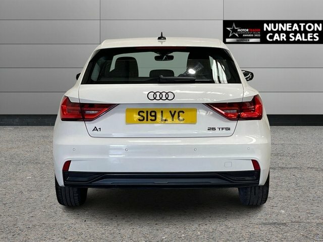 Audi A1 1.0 Tfsi 25 Sport Sportback Euro White #4