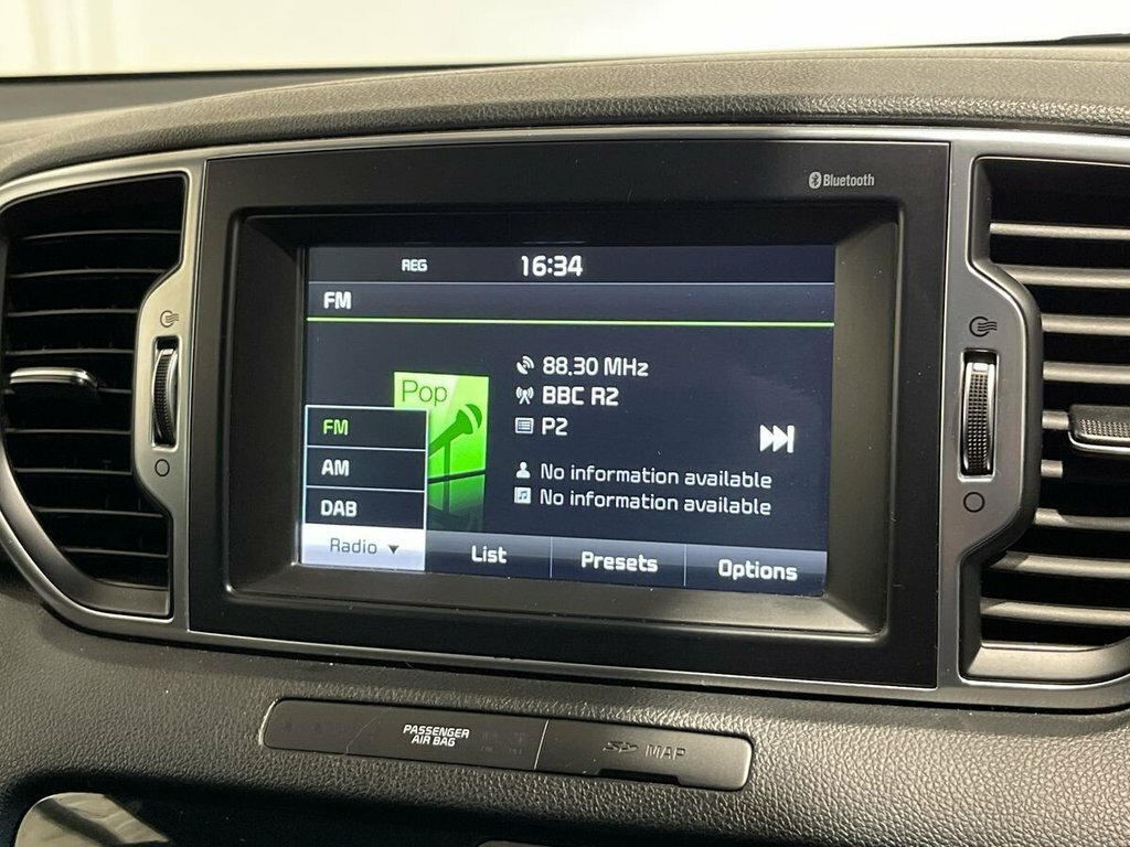 Kia Sportage Crdi First Edition White #38