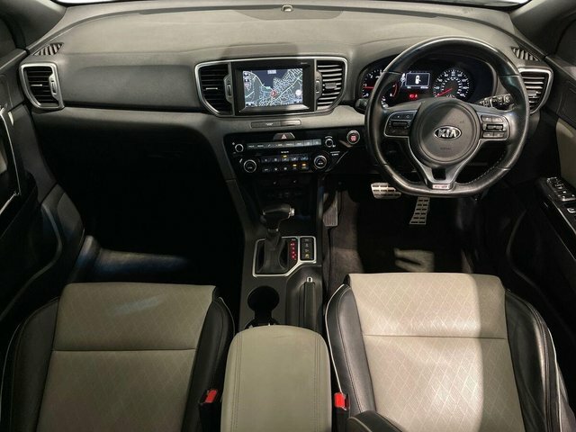 Kia Sportage Crdi First Edition White #10