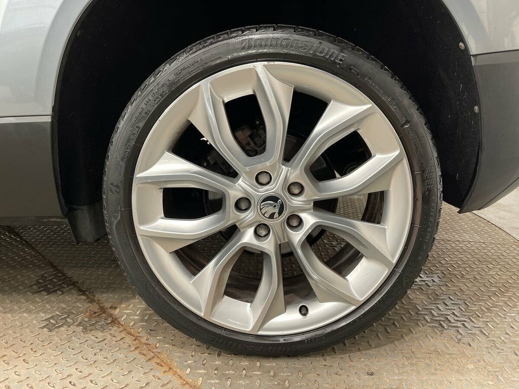 Skoda Karoq Se Technology Grey #57