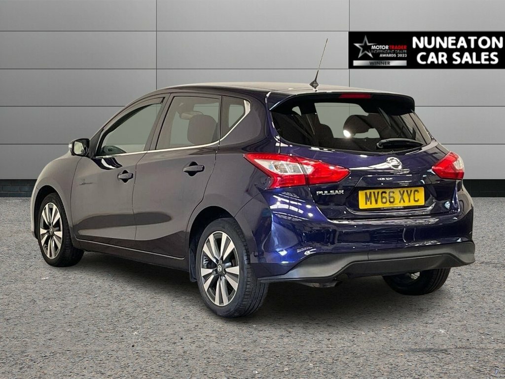 Nissan Pulsar Hatchback Blue #32