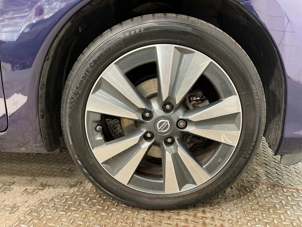 Nissan Pulsar Hatchback Blue #51