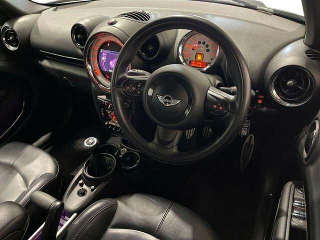Mini Countryman 2L Cooper D White #9
