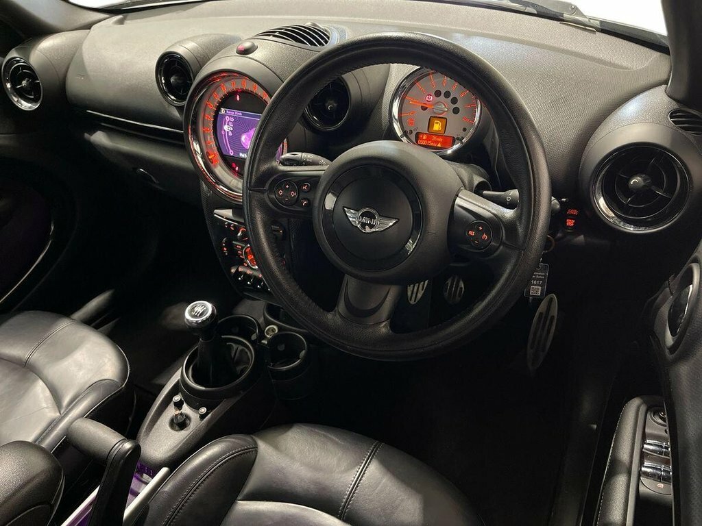 Mini Countryman 2L Cooper D White #35