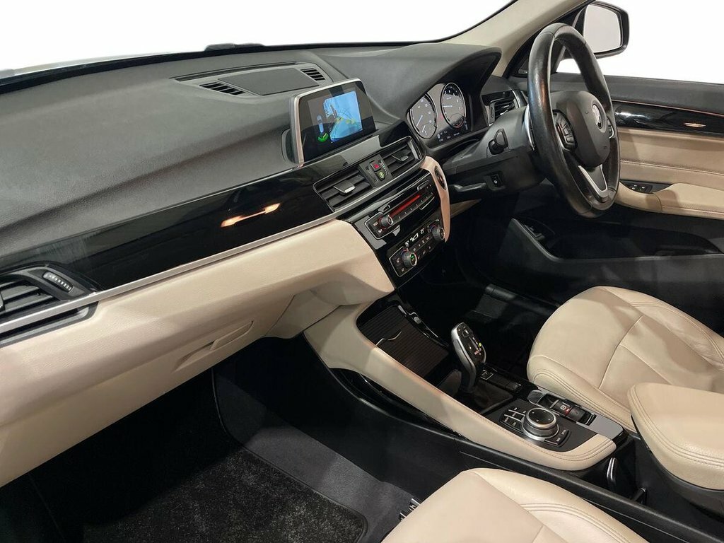 BMW X1 Sdrive 20I Xline Step Silver #41