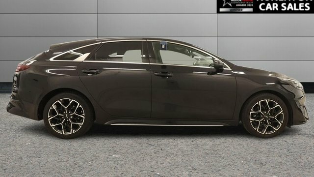 Kia Proceed 1.5 T-gdi Gt-line Shooting Brake Black #2
