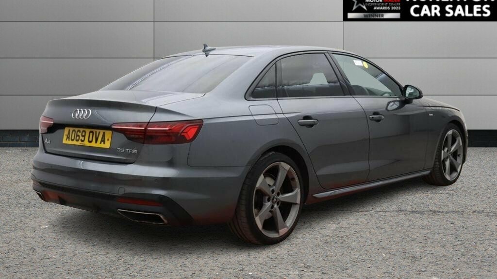 Audi A4 2.0 Tdi 35 Black Edition S Tronic Euro 6 Ss Blue #16