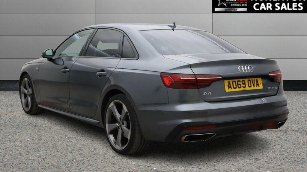 Audi A4 2.0 Tdi 35 Black Edition S Tronic Euro 6 Ss Blue #18