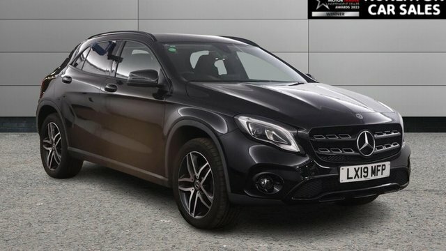 Mercedes-Benz GLA Class 1.6 Gla180 Urban Edition Suv 7G-dct Eur Black