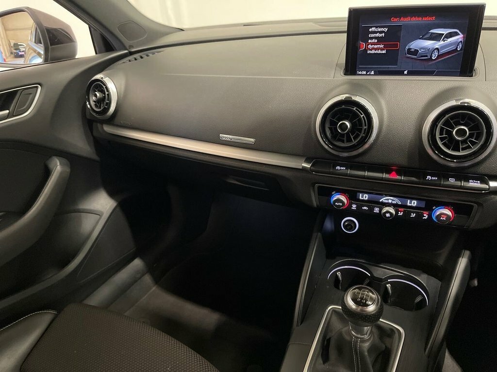 Audi A3 2.0 Tdi 35 Sport Sportback S Tronic White #39
