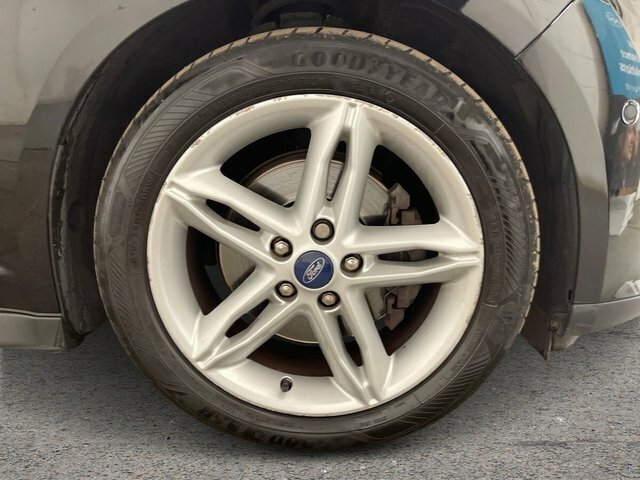 Ford Grand C-Max Grand C-max Zetec Tdci Blue #13