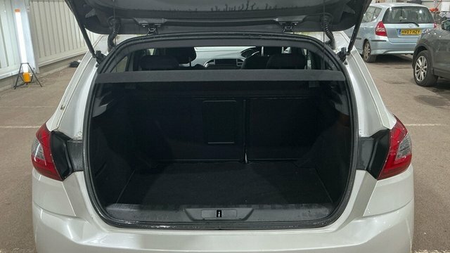 Peugeot 308 1.5 Bluehdi 100 Active Black #13