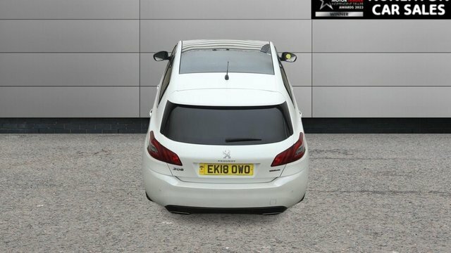 Peugeot 308 1.2 Puretech Gt Line Hatchback E White #4