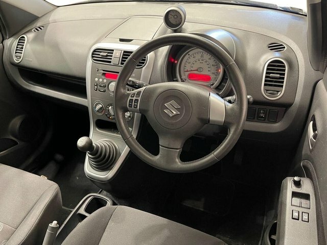 Suzuki Splash Silver #9