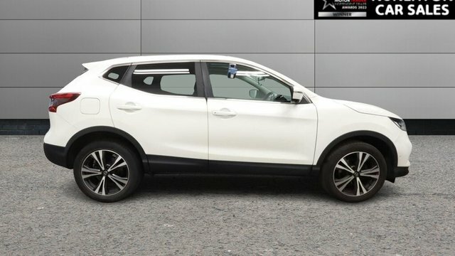 Nissan Qashqai 1.3 Dig-t N-connecta Suv Euro 6 White #2