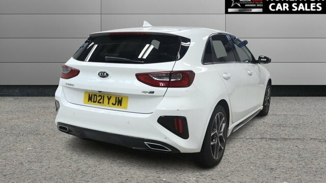 Kia Ceed 1.6 Crdi Mhev Gt-line Hatchback Hybrid White #3