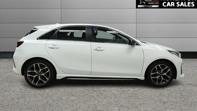 Kia Ceed 1.6 Crdi Mhev Gt-line Hatchback Hybrid White #2