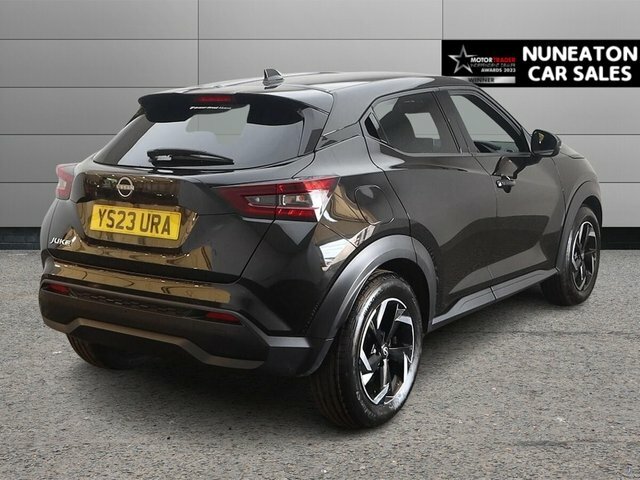 Nissan Juke 1.0 Dig-t N-connecta Suv Dct Euro Black #3