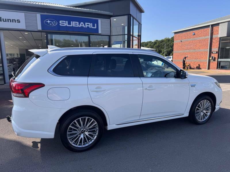 Mitsubishi Outlander 2.4H Twinmotor 13.8Kwh Dynamic Cvt 4Wd Euro 6 Ss WN20BVB White #4